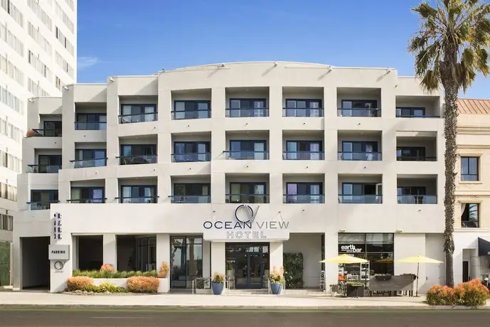 Curated visual reference: Visual Reference: Ocean View Hotel
